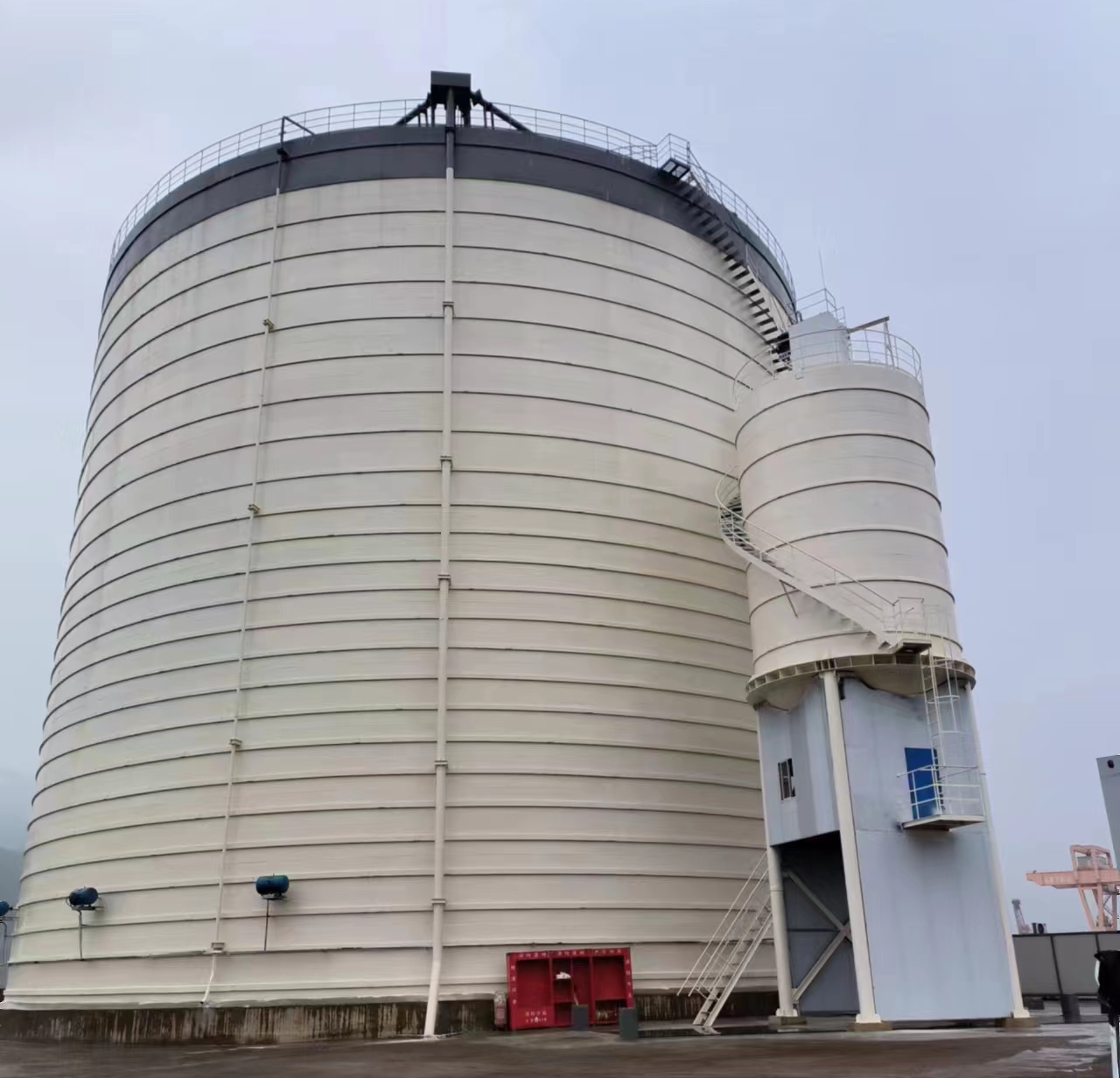 上林10万吨水泥钢板库